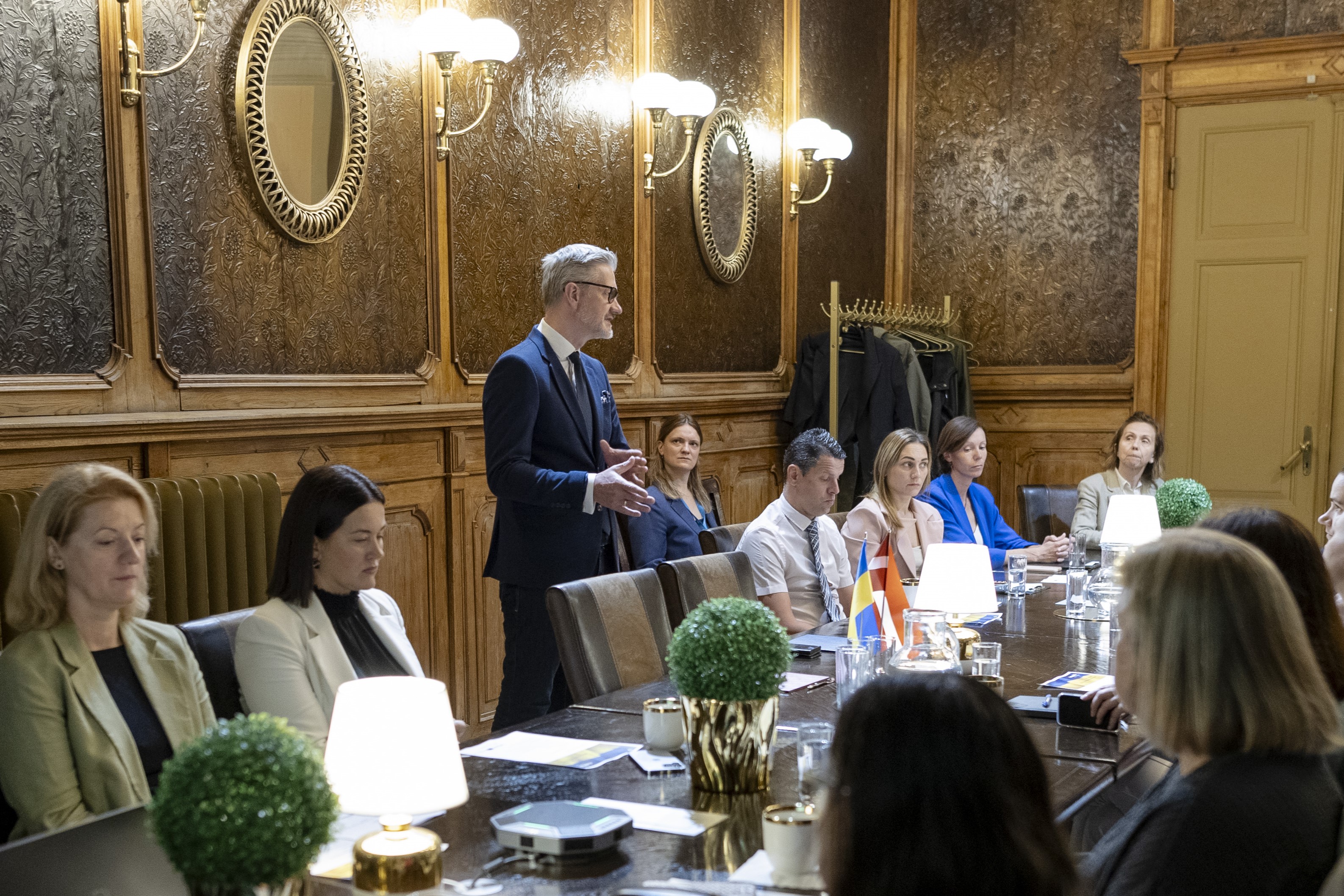 Latvian Chamber of Commerce and Industry signs Memoranda of Understanding for the integration of Ukrainian refugees into the labour market